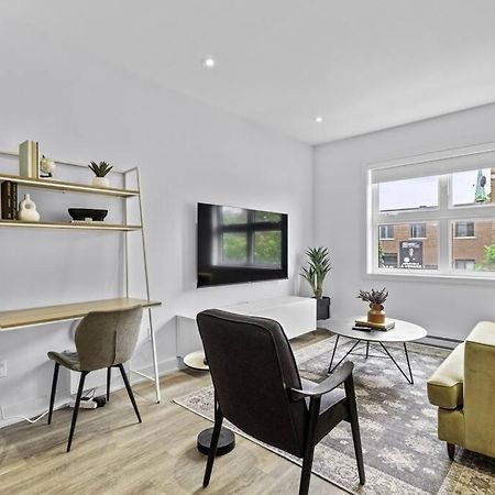 Stylish 2 Bedroom Haven By Jean Talon Market Montreal Luaran gambar